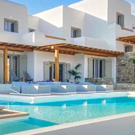 Janet * Mykonos Town